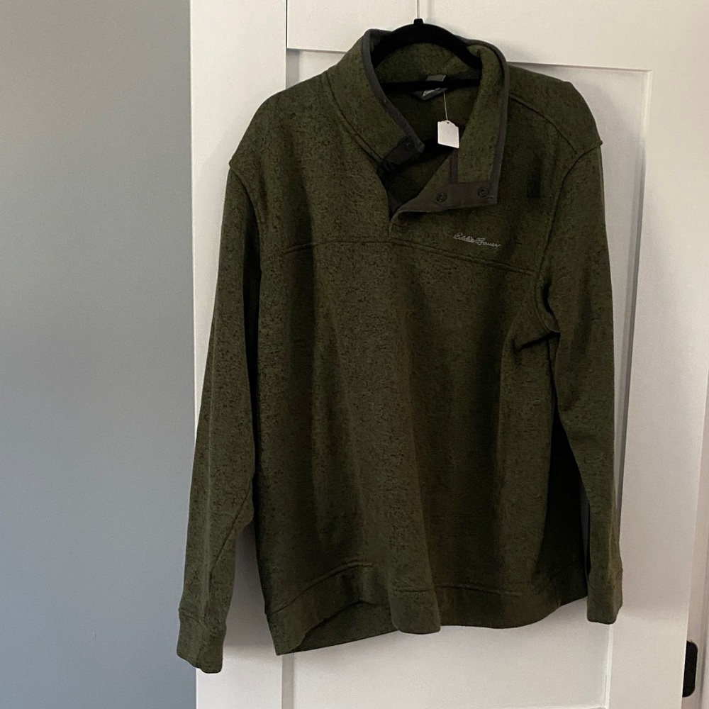 Men’s pull over sweater